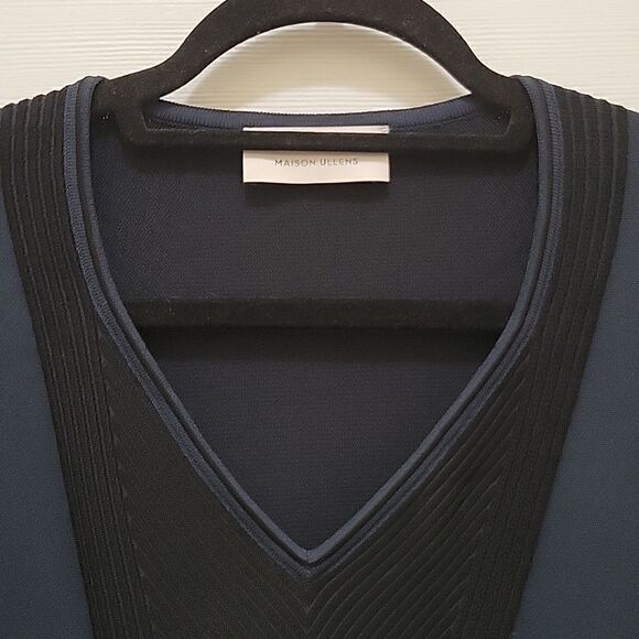 Maison Ullens V Neck Sweater - Picture 2 of 12